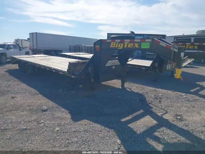 2025 Big Tex 38' Flatbed Gooseneck