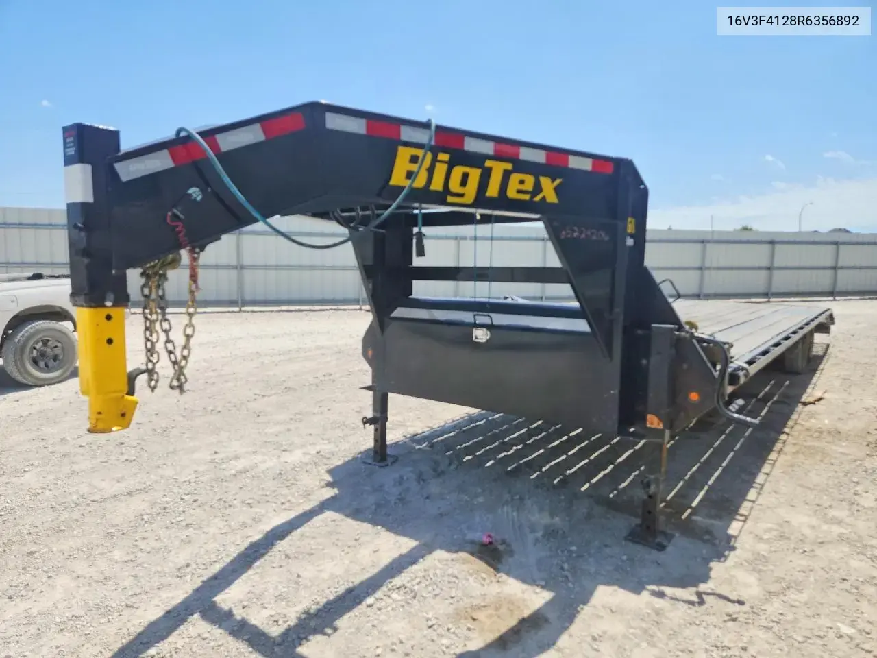 2024 Big Tex 14Gn-33D5A-Mrbk Equipment Trailer