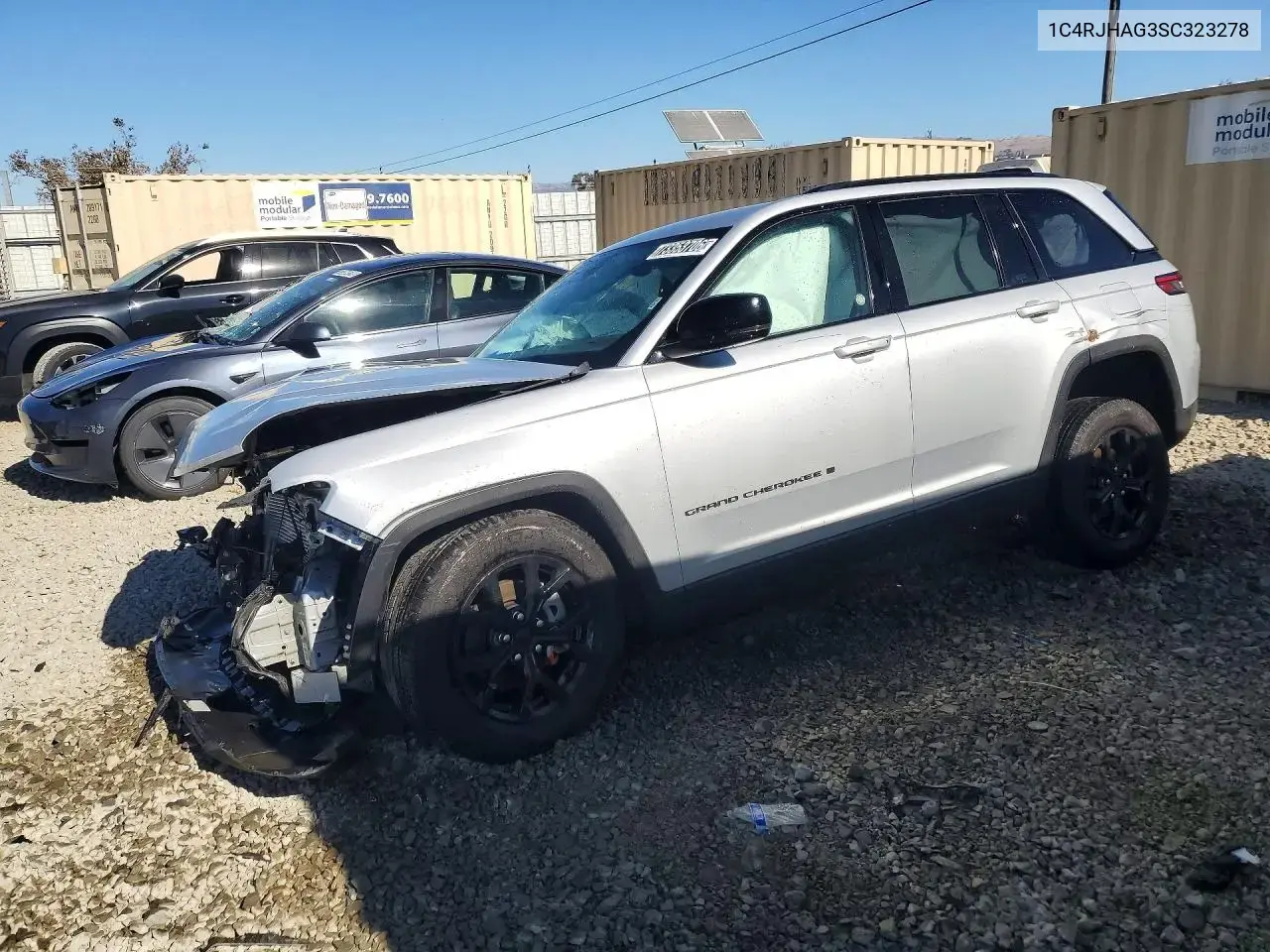 2025 Jeep Grand Cherokee Laredo