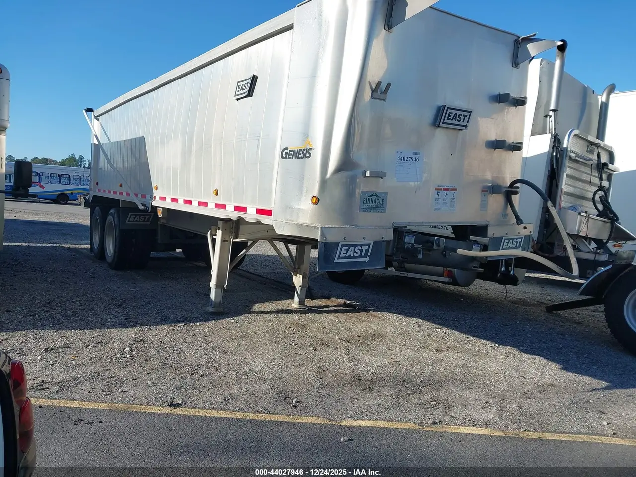 2025 East Manufacturing Genesis Dump Trailer