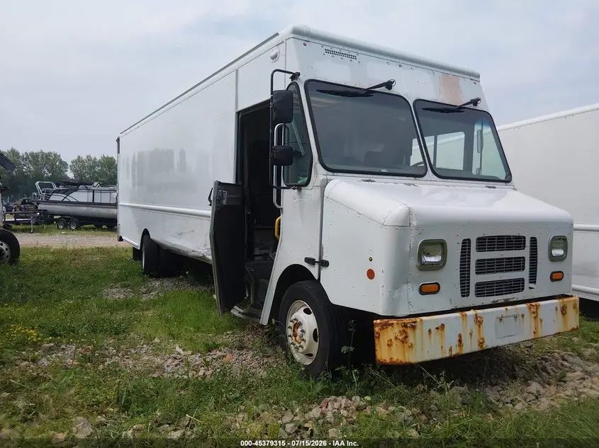 2018 Ford F-59 Commercial Stripped
