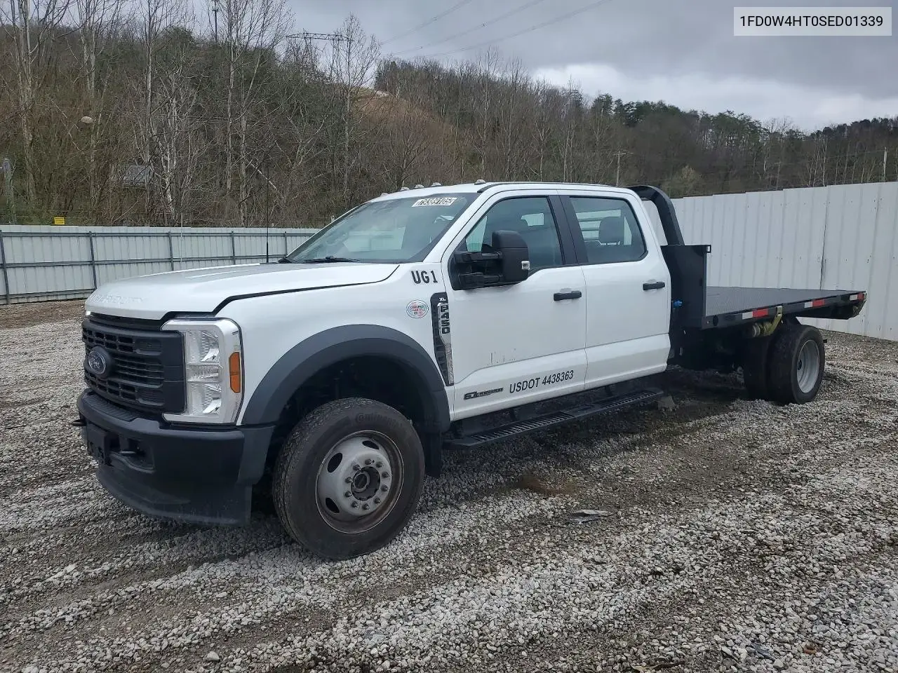 2025 Ford F450 Super Duty Flatbed Truck