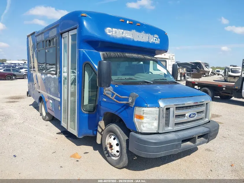 2016 Ford E-350 Cutaway