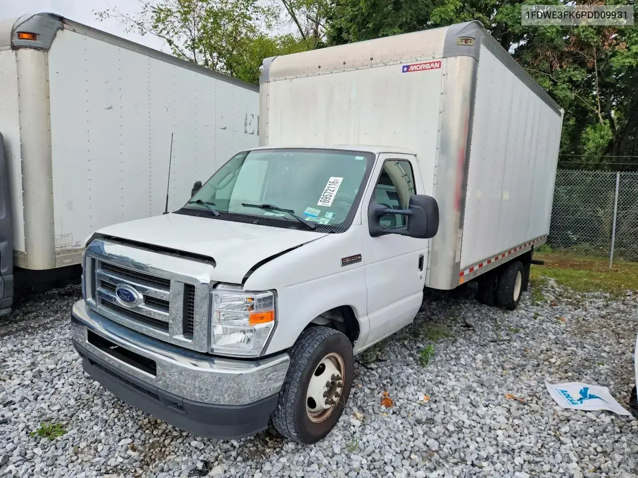 2023 Ford Econoline E350 Super Duty Cutaway Van