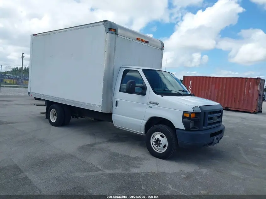 2016 Ford E-350 Cutaway