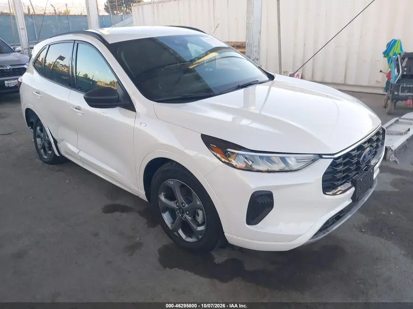 2023 Ford Escape St-Line