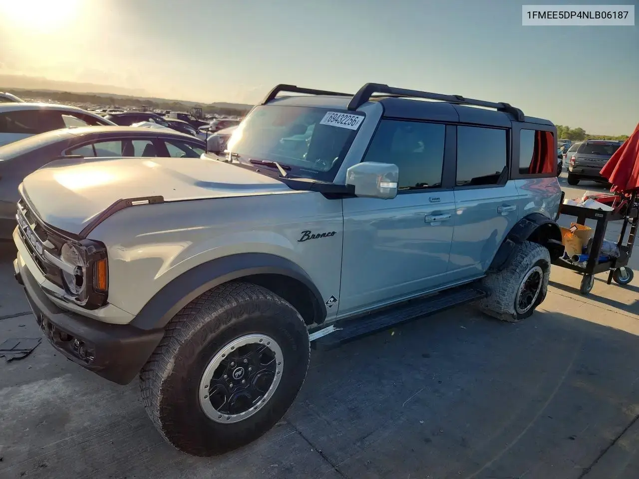 2022 Ford Bronco Base