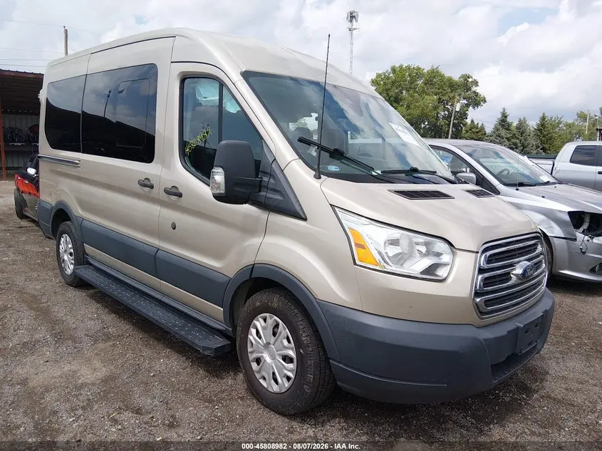 2017 Ford Transit-150 XLT