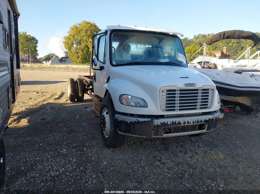 2019 Freightliner M2 106