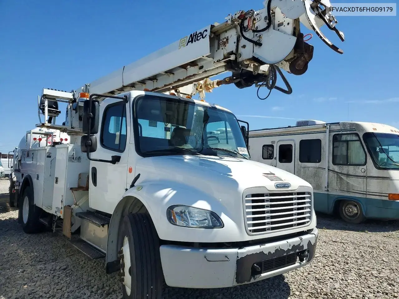 2015 Freightliner Business Class M2 Digger Derrick