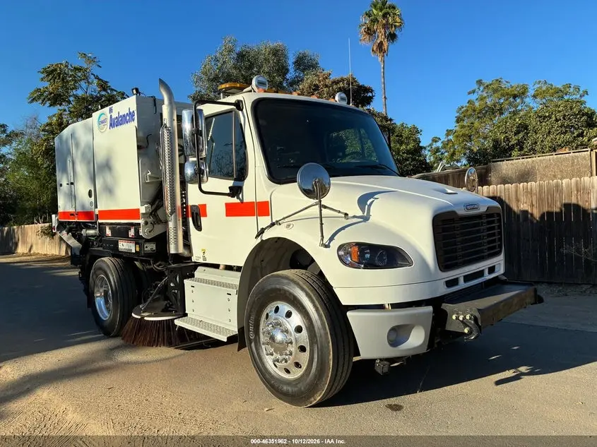 2024 Freightliner M2 106