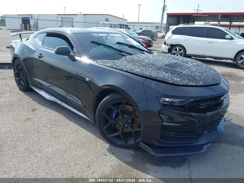 2021 Chevrolet Camaro RWD 1Ss