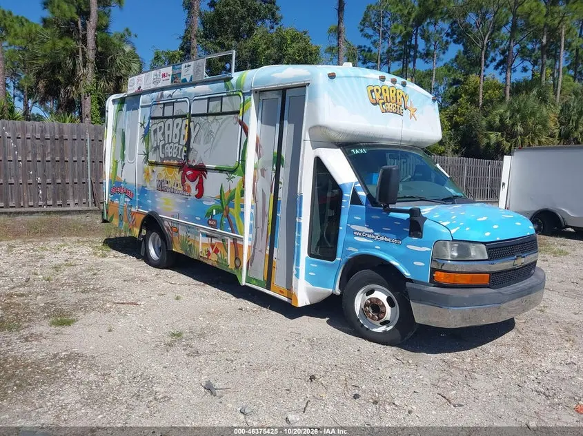 2015 Chevrolet Express Cutaway 4500 Diesel