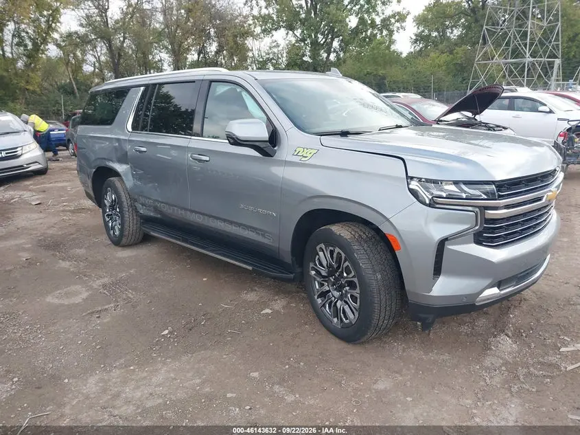 2023 Chevrolet Suburban 4WD LT