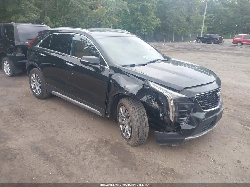 2022 Cadillac XT4 AWD Premium Luxury