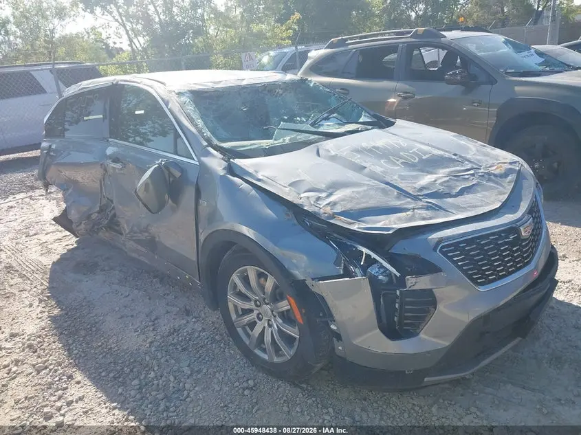 2023 Cadillac XT4 AWD Premium Luxury