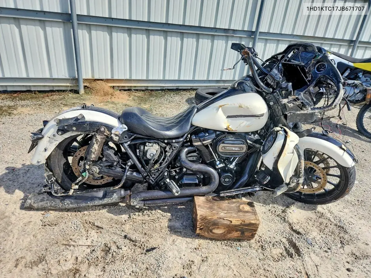 2018 Harley-Davidson Fltrxs Road Glide Special