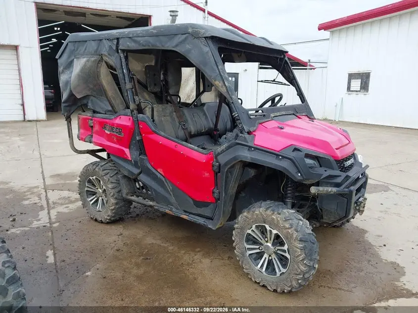 2018 Honda Sxs1000 M5