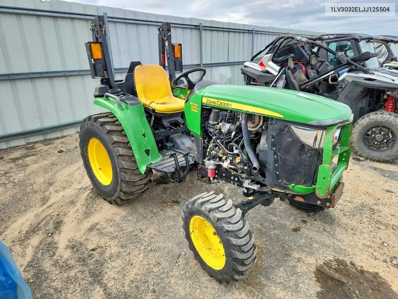 2018 John Deere 3032E Mfwd Tractor