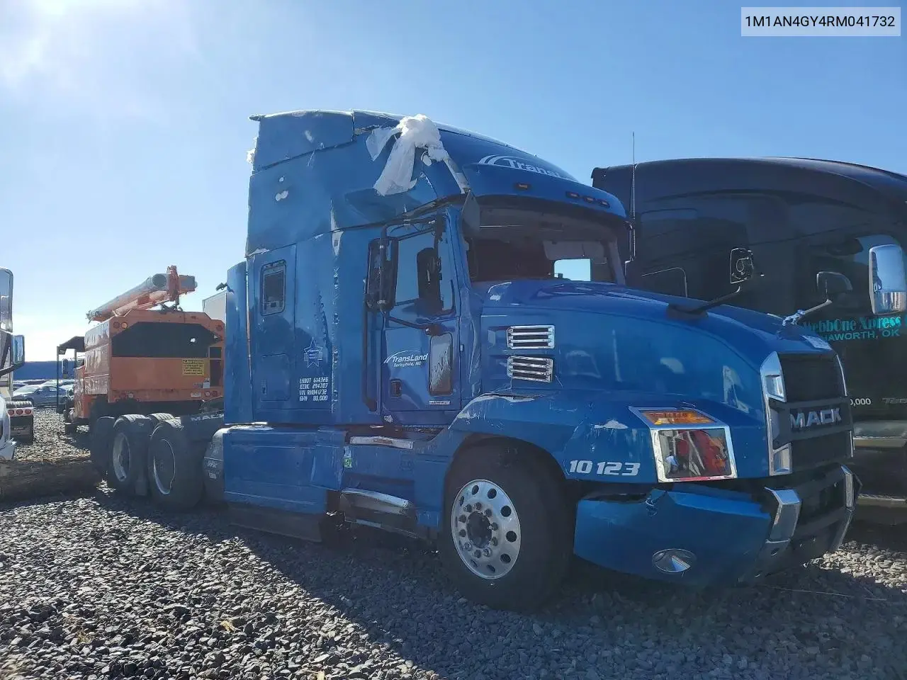 2024 Mack Anthem Semi Truck