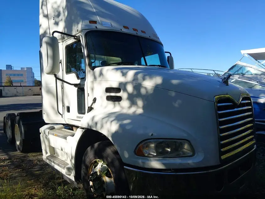 2017 Mack Pinnacle