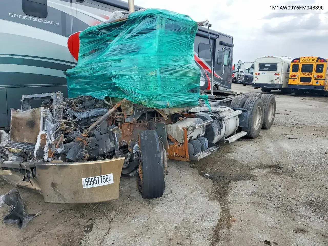 2015 Mack Cxu613 Semi Truck