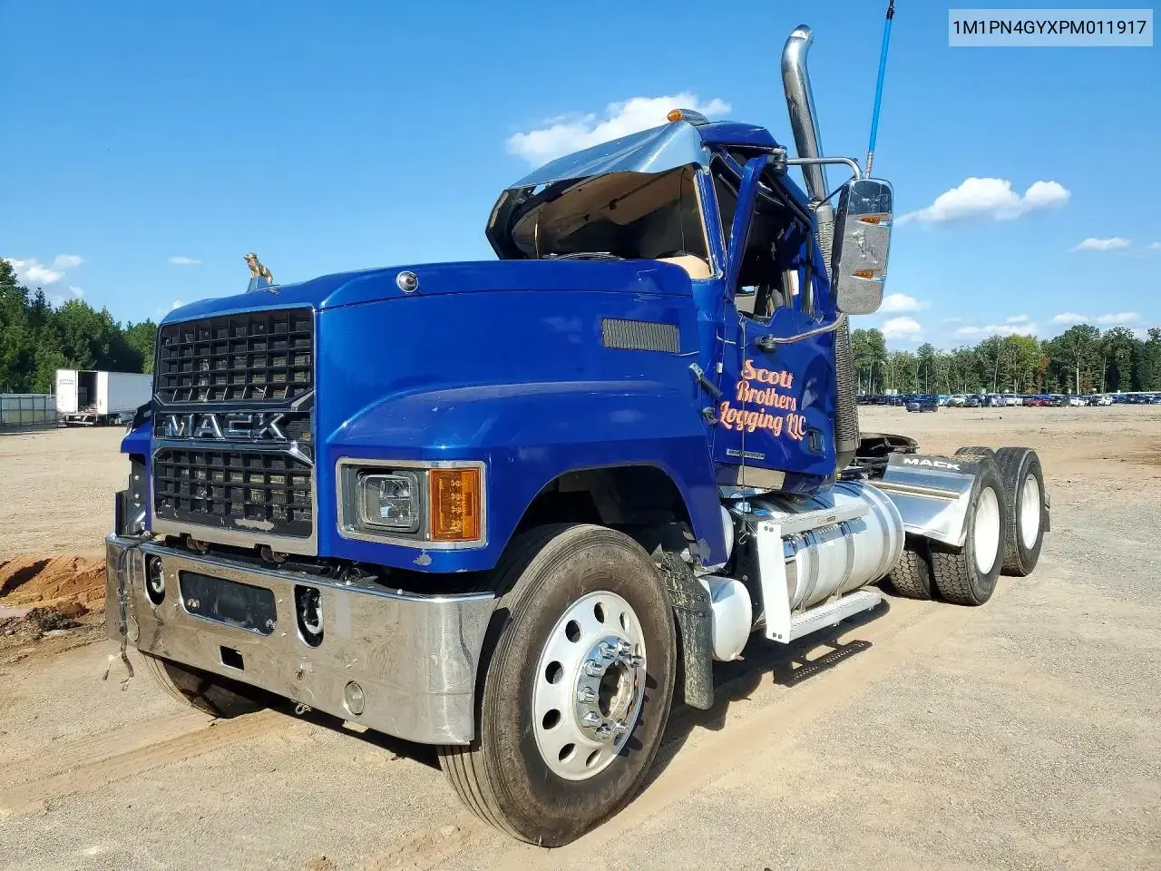 2023 Mack Pinnacle Semi Truck