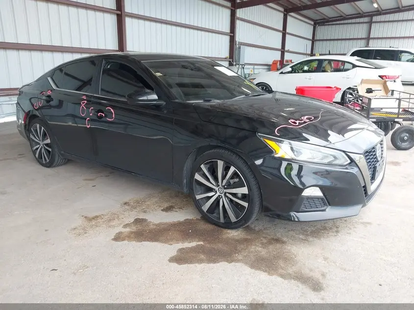 2022 Nissan Altima SR FWD