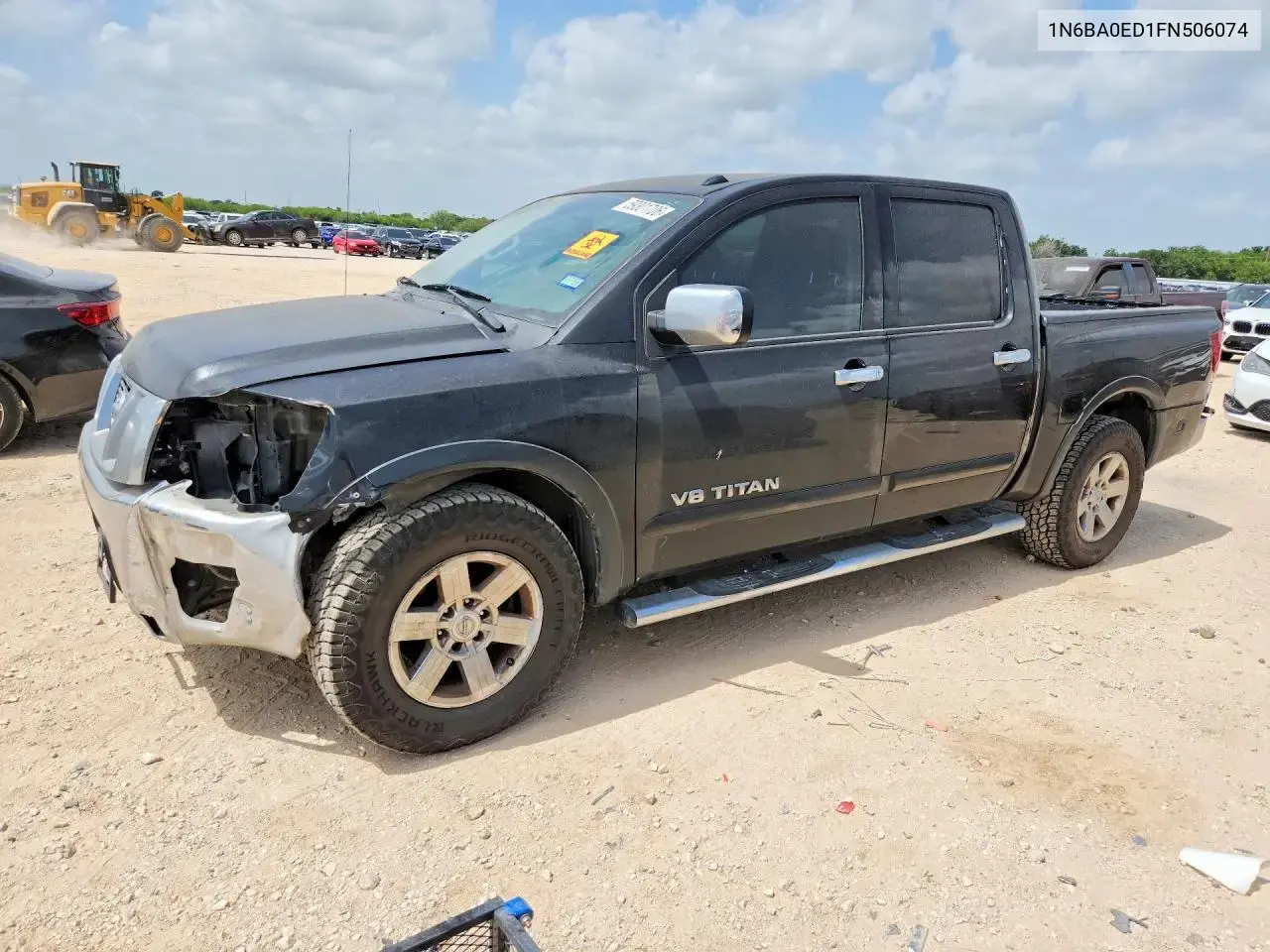 2015 Nissan Titan SV