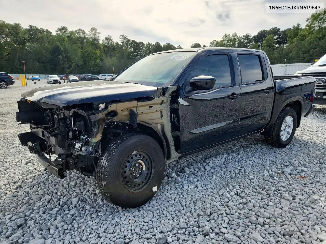 2024 Nissan Frontier SV