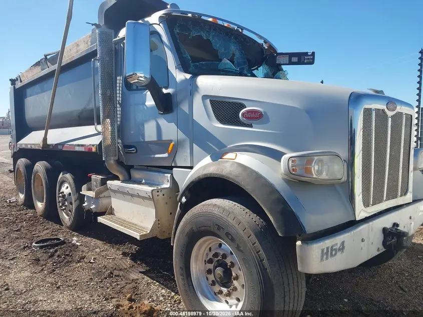 2017 Peterbilt 567