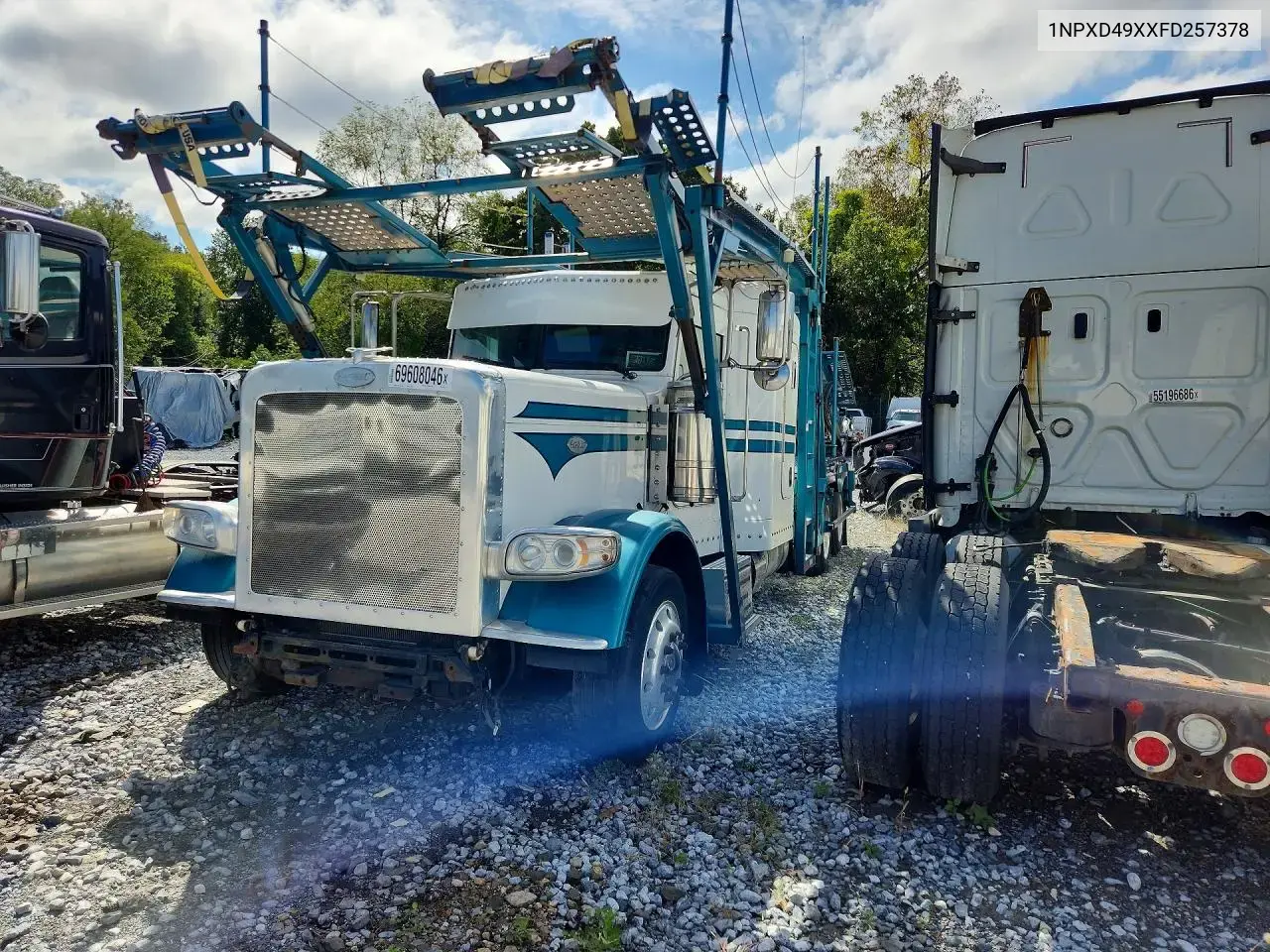 2015 Peterbilt 389