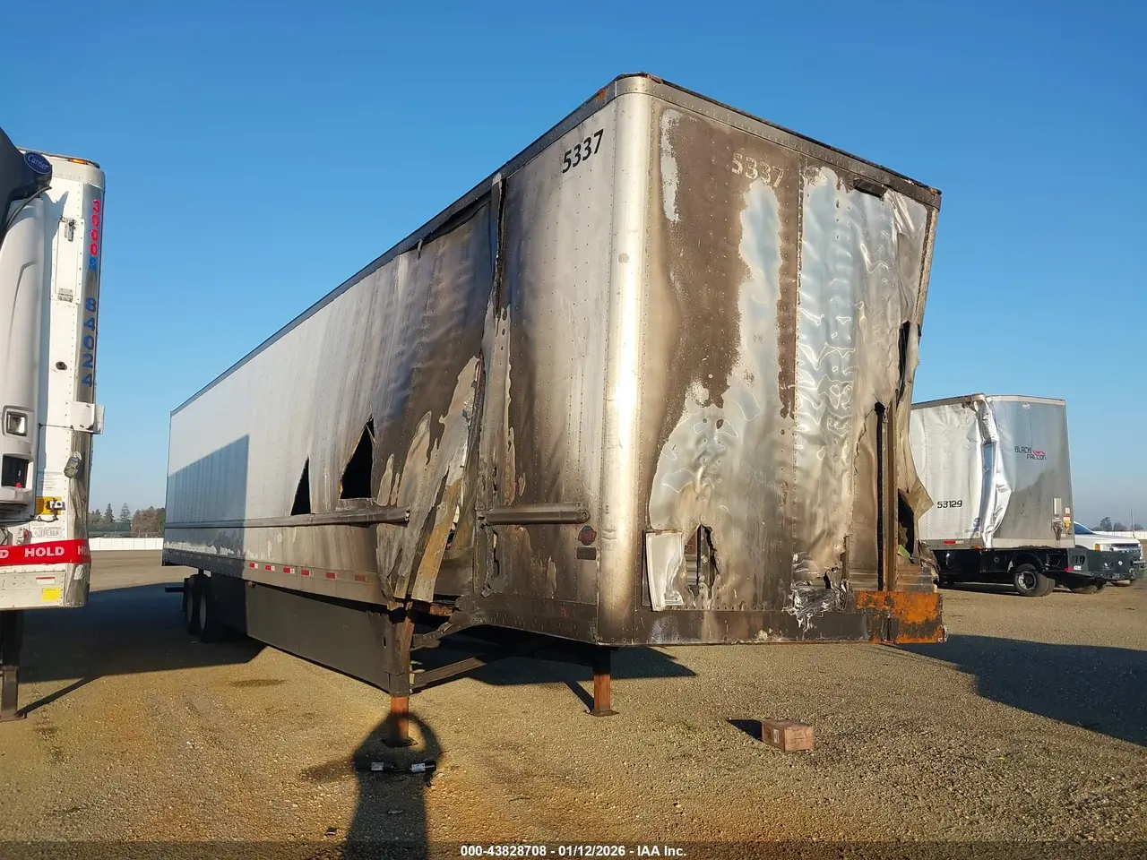 2022 Utility Trailer Mfg 53' Semi Trailer