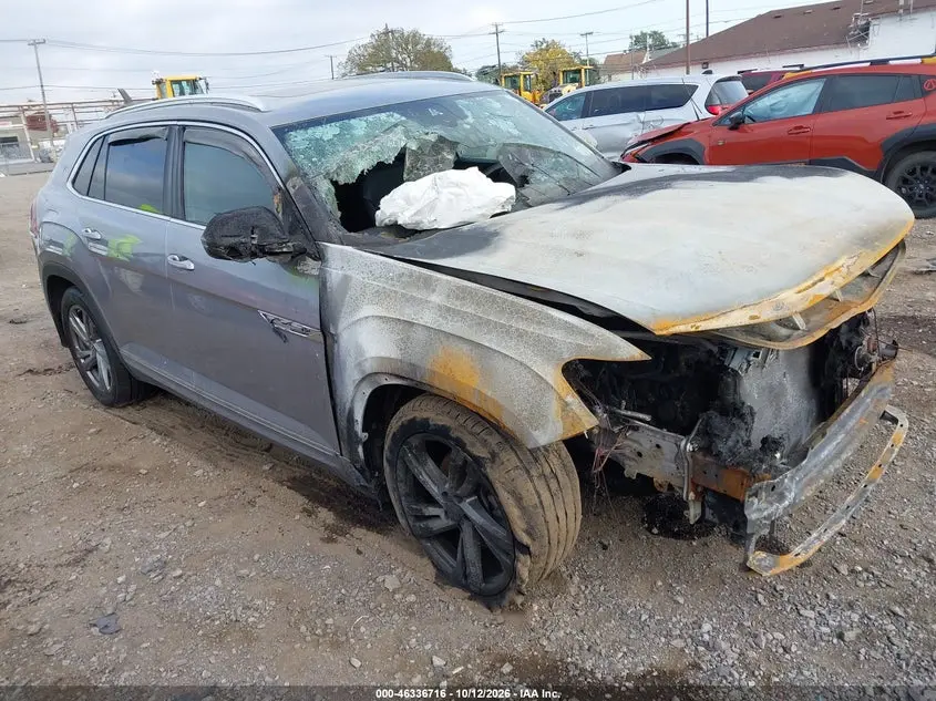 2024 Volkswagen Atlas Cross Sport 2.0T SEL R-Line