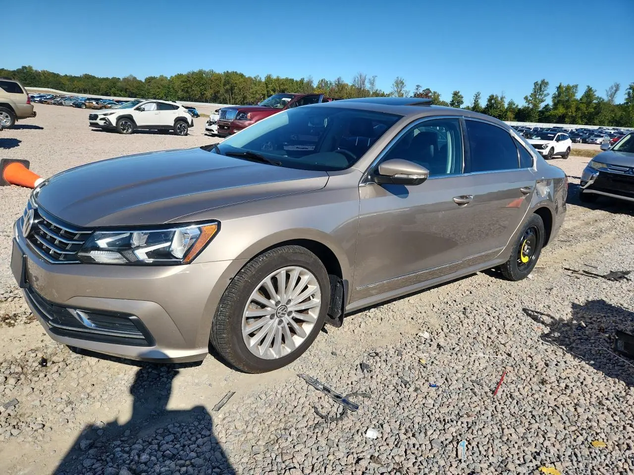 2016 Volkswagen Passat SE