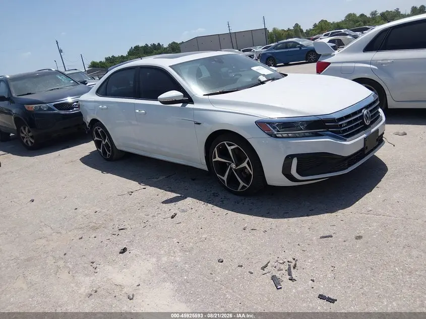 2021 Volkswagen Passat 2.0T R-Line