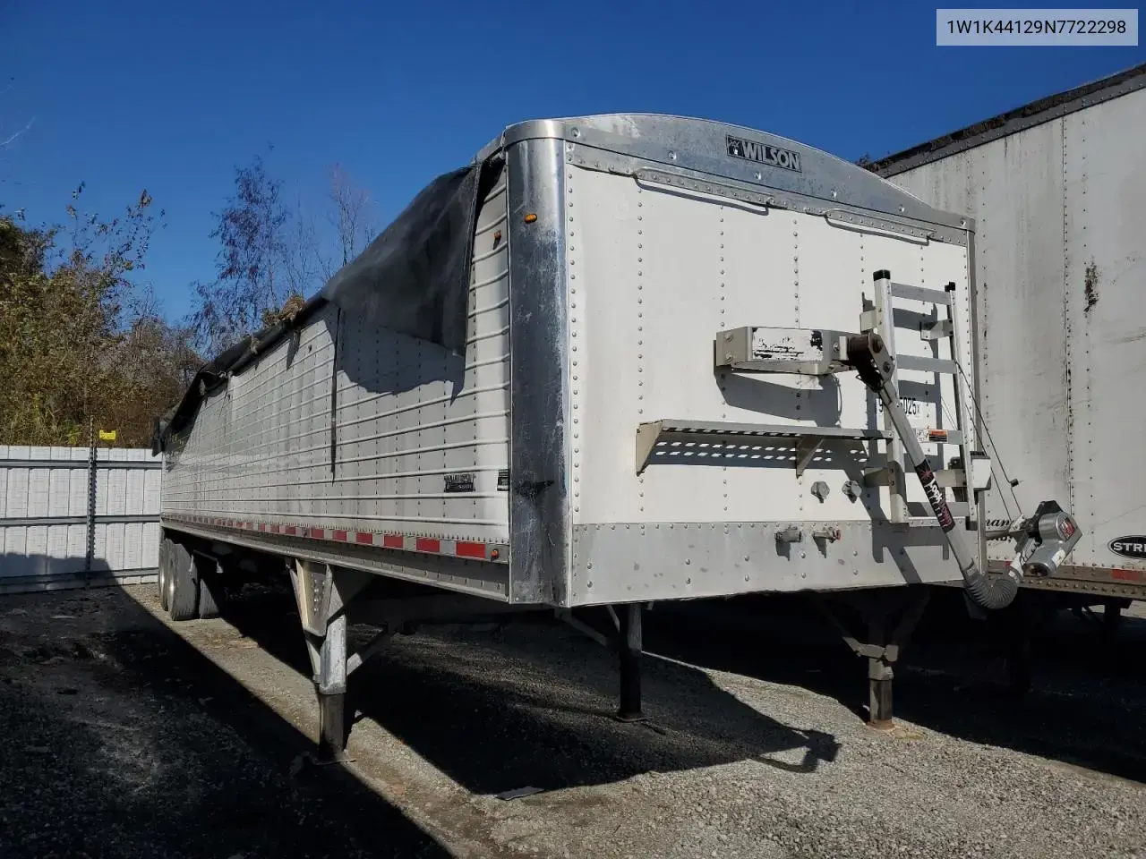 2022 Wilson Dwh-650 Grain Trailer