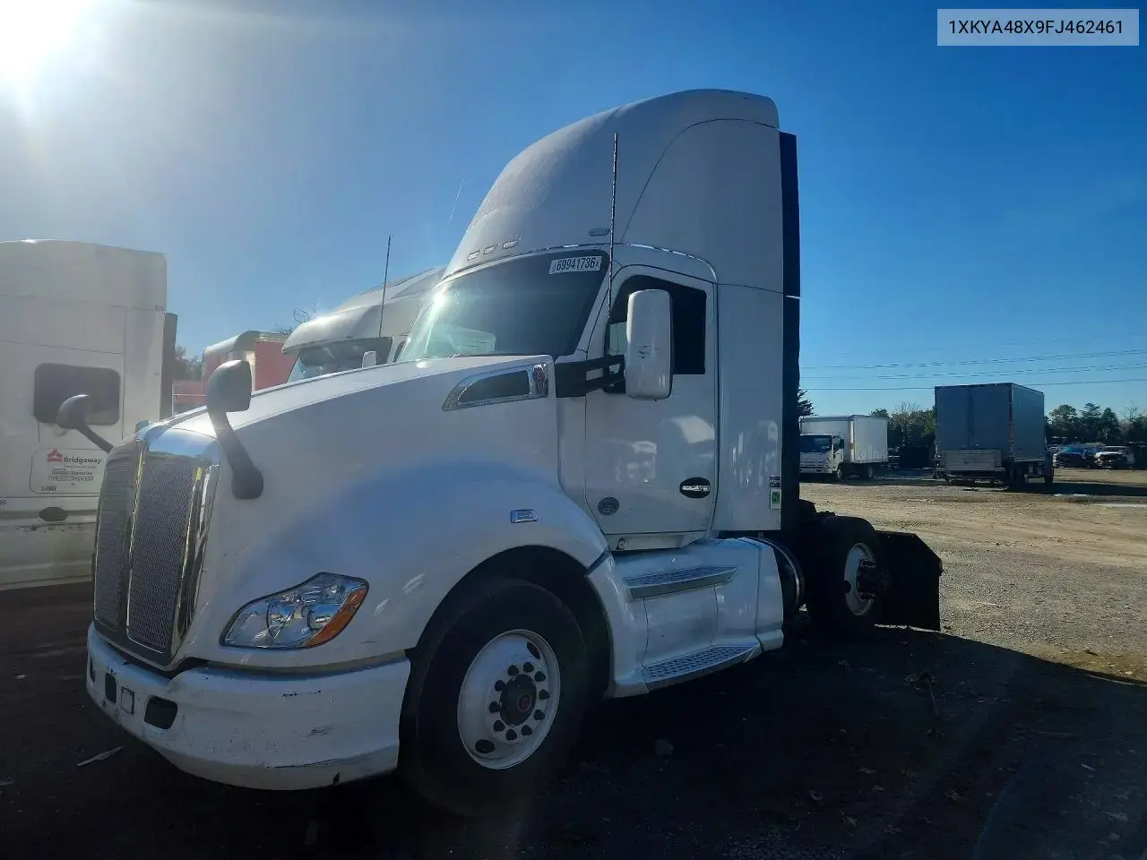 2015 Kenworth T680 Semi Truck