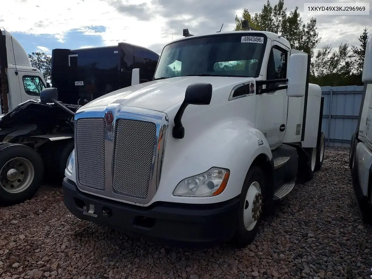 2019 Kenworth Constructi - Semi Truck