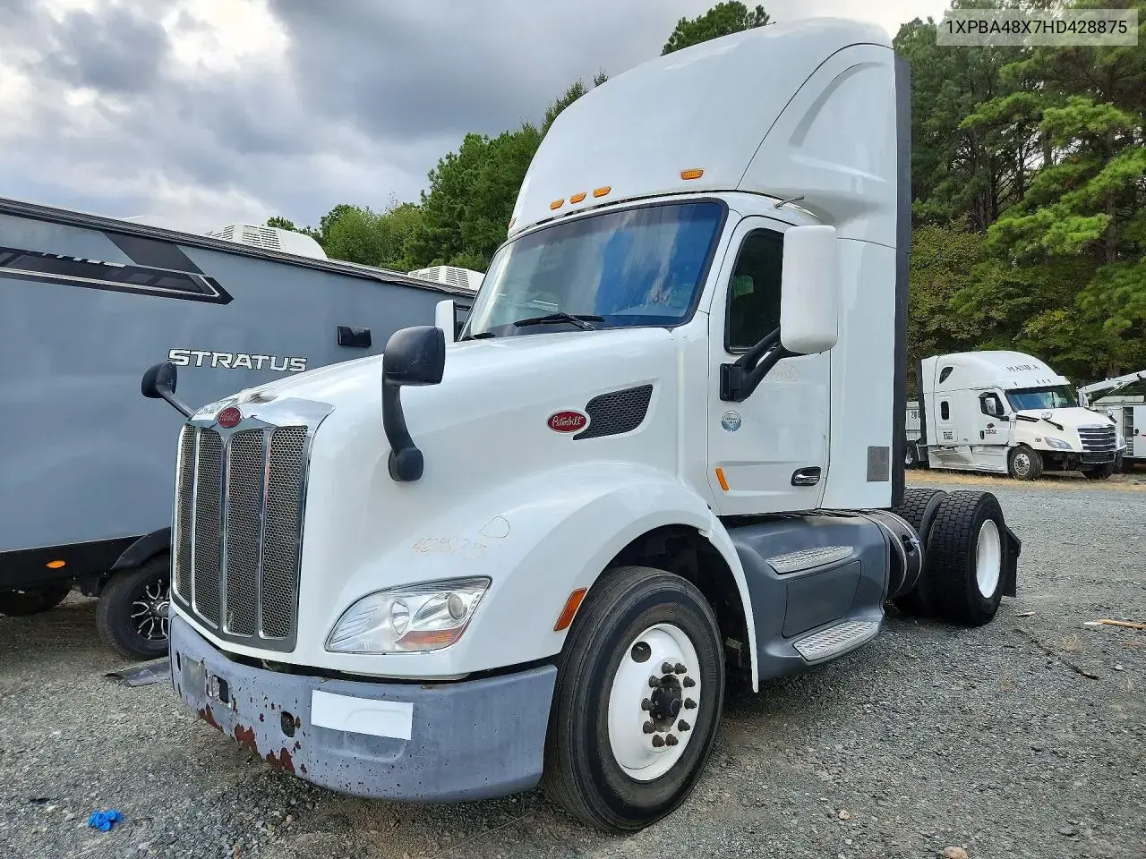 2017 Peterbilt 579 Semi Truck