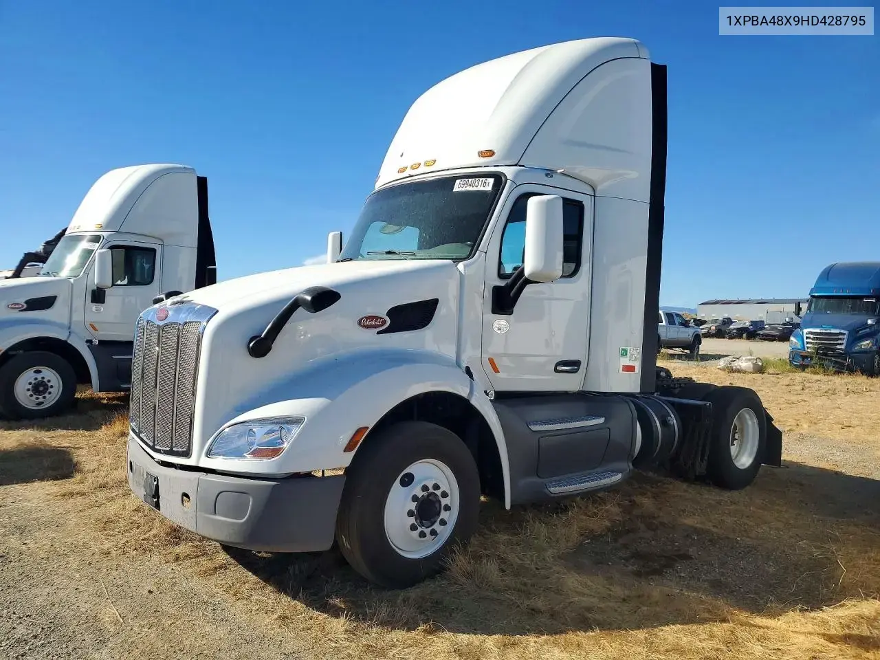 2017 Peterbilt 579 Semi Truck