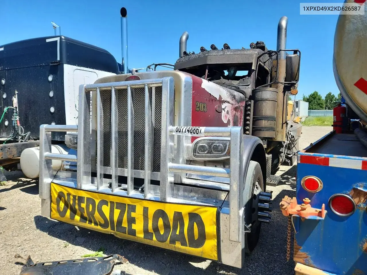 2019 Peterbilt 389 Semi Truck