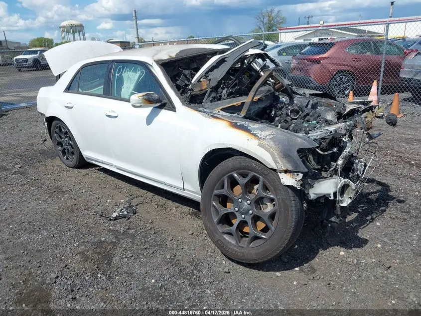2022 Chrysler 300 Touring L AWD