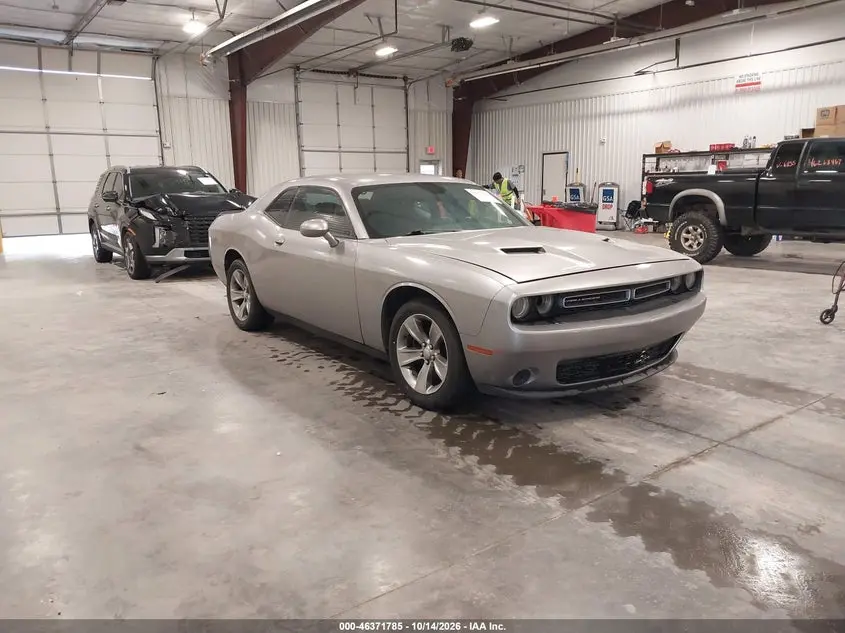 2015 Dodge Challenger SXT