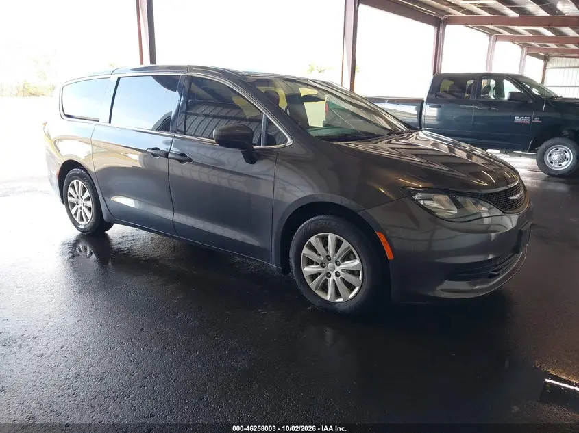 2020 Chrysler Voyager L