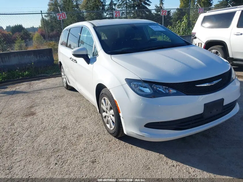 2020 Chrysler Voyager L