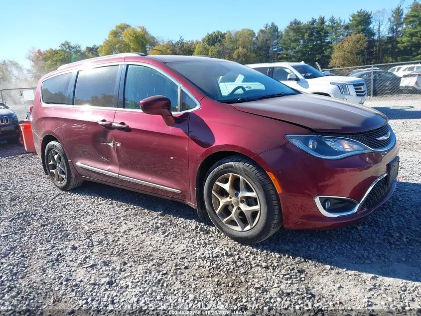 2017 Chrysler Pacifica Touring-L