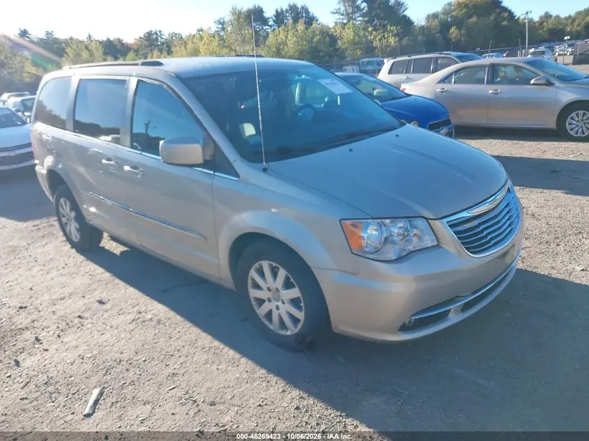 2015 Chrysler Town & Country Touring