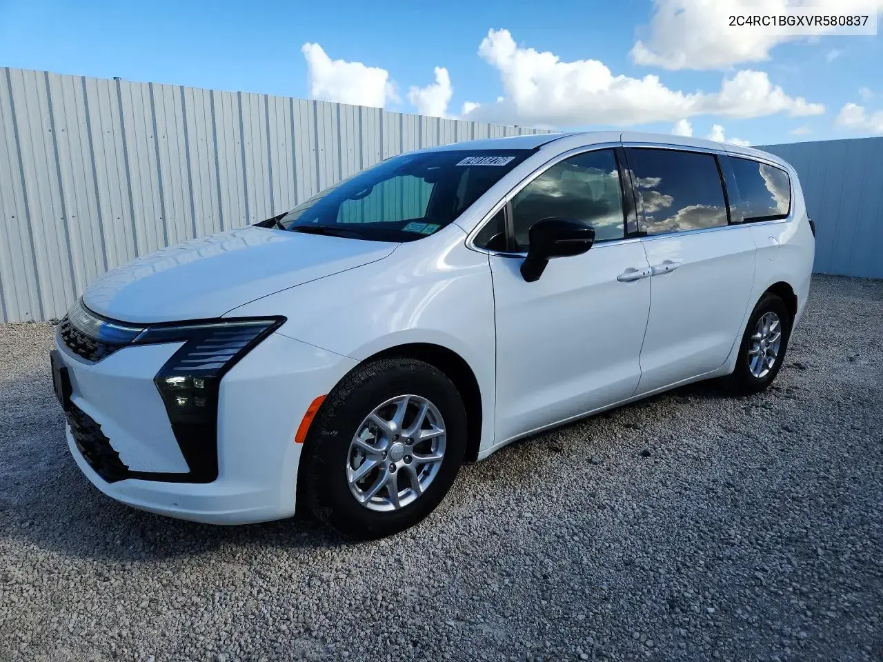 2027 Chrysler Pacifica Select