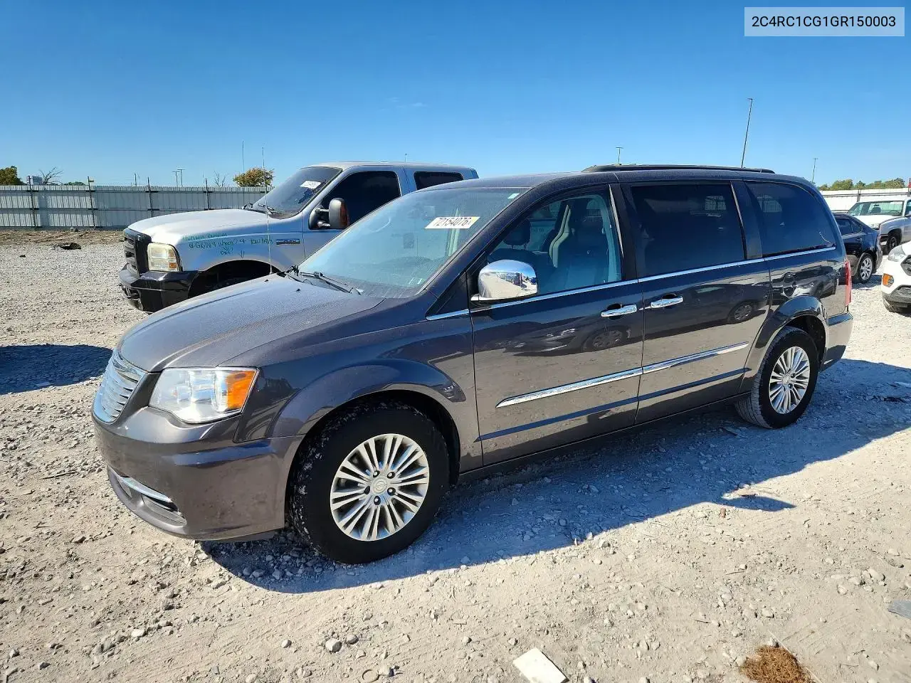 2016 Chrysler Town & Country Touring L